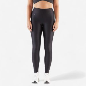Legginsy do biegania damskie Kiprun Run 100. Czarne legginsy KALENJI, bez wzorów, z elastanu. Za 59,99 zł.