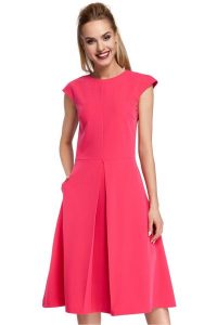 Elegancka sukienka trapezowa z kontrafałdą wizytowa różowa. Czerwone sukienki Sukienki.shop, na komunię, l, bez wzorów, z elastanu, eleganckie, bez kołnierzyka, bez ramiączek, mini, dopasowane. Za 139,00 zł.