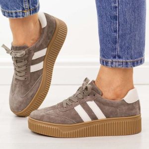 Taupe skórzane półbuty damskie Filippo Dp6776/26. Brązowe półbuty Filippo, na jesień, bez wzorów, z jeansu, bez obcasa, na platformie, bez zapięcia. Za 249,00 zł.