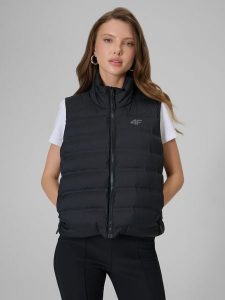 4F Bezrękawnik z wypełnieniem syntetycznym damski - czarny XL. Czarne kamizelki 4f, xl, bez wzorów, z materiału, bez kołnierzyka, bez ramiączek, bez kaptura. Za 199,99 zł.