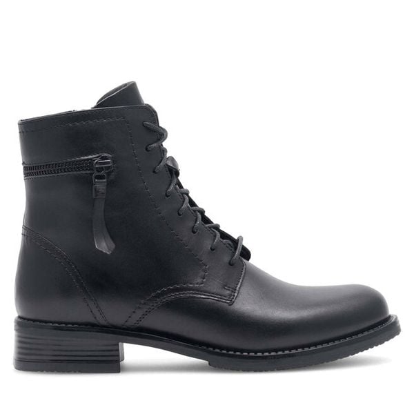 Trzewiki Lasocki. Czarne botki Lasocki, bez wzorów, bez obcasa, na płaskiej podeszwie, bez zapięcia. Za 259,99 zł.