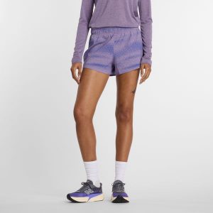 Spodenki damskie New Balance WB6177WSAA5 – fioletowe. Fioletowe spodenki sportowe New Balance, l, z aplikacjami, z elastanu, na fitness i siłownię. Za 279,99 zł.