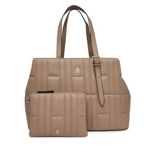 Torebka Tommy Hilfiger. Brązowe torebki klasyczne TOMMY HILFIGER, bez wzorów, bez dodatków. Za 679,99 zł.