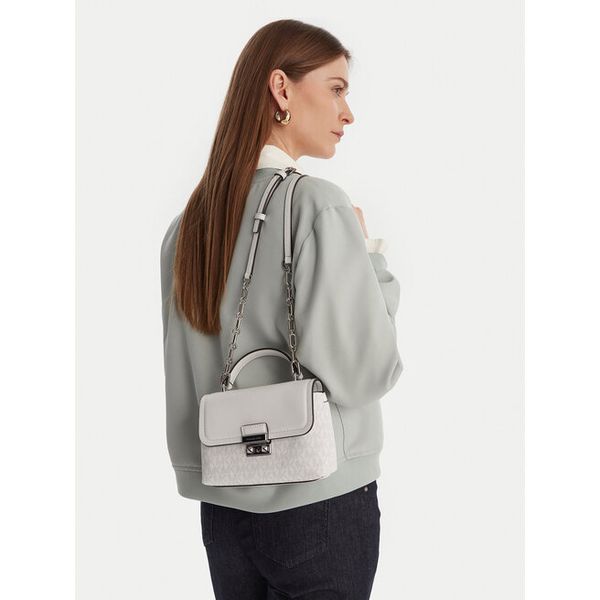 Torebka MICHAEL Michael Kors. Białe torebki klasyczne MICHAEL Michael Kors, bez wzorów, bez dodatków. Za 685,99 zł.