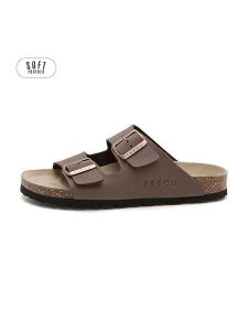 Teegu Klapki w kolorze brązowym rozmiar: 39. Brązowe klapki teegu, bez wzorów, z otwartym noskiem, bez obcasa. Za 121,99 zł.