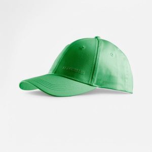 Czapka z daszkiem do golfa Inesis MW500. Czarne czapki INESIS, bez wzorów, z bawełny. Za 12,99 zł.