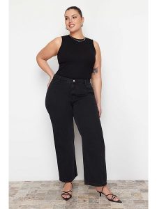 Trendyol Dżinsy - Comfort fit - w kolorze czarnym rozmiar: 50. Czarne jeansy Trendyol, bez wzorów, z bawełny. Za 72,77 zł.