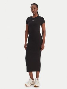 Tommy Jeans Sukienka codzienna DW0DW22339 Czarny Slim Fit. Czarne kombinezony Tommy Jeans, s, bez wzorów, z jeansu, bez kołnierzyka, bez ramiączek. Za 329,99 zł.