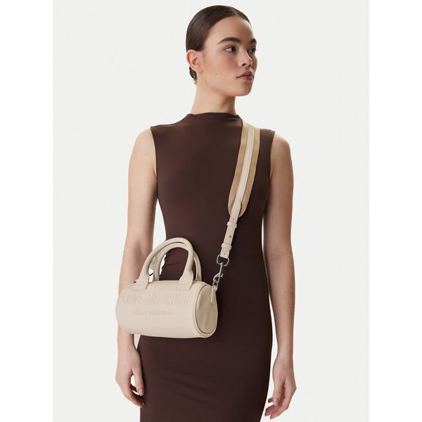 Torebka LOVE MOSCHINO. Białe torebki klasyczne LOVE MOSCHINO, bez wzorów, bez dodatków. Za 504,99 zł.