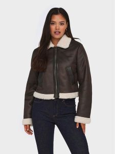 ONLY Kurtka z imitacji skóry Betty 15324138 Brązowy Regular Fit. Brązowe kurtki ONLY, s, bez wzorów, ze skóry, bez kaptura. Za 349,99 zł.