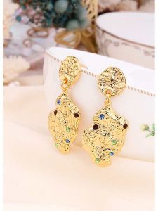 L'Atelier de Gaia Pozłacane kolczyki z cyrkoniami rozmiar: onesize. Żółte kolczyki L'Atelier de Gaia, z cyrkonią, pozłacane. Za 43,99 zł.