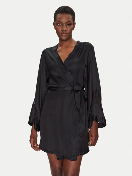 Chantelle Szlafrok Legend C17WV0 Czarny. Czarne szlafroki Chantelle, m, bez wzorów, bez kaptura. Za 279,99 zł.