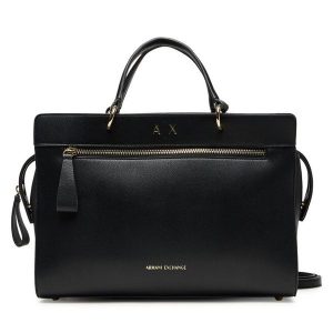 Torebka Armani Exchange. Czarne torebki klasyczne Armani Exchange, bez wzorów, bez dodatków. Za 619,99 zł.