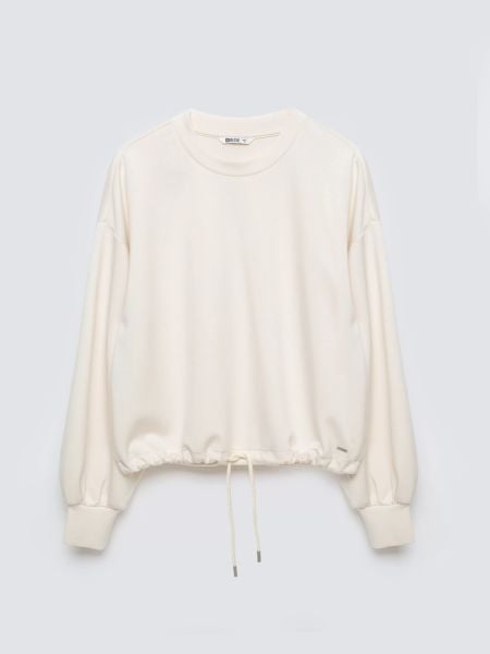 Bluza damska z wiskozy kremowa Lunara 102. Białe bluzy Big Star, l, bez wzorów, z dzianiny, bez kaptura. Za 199,99 zł.