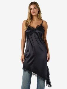 Noisy may Sukienka "Sofie" w kolorze czarnym rozmiar: M. Czarne sukienki Noisy may, na co dzień, m, bez wzorów, z koronki, z asymetrycznym kołnierzem, bez ramiączek, mini, asymetryczne. Za 145,60 zł.