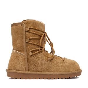 Śniegowce DeeZee. Brązowe buty zimowe DeeZee, bez obcasa, bez zapięcia. Za 299,99 zł.