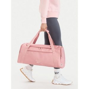 Torba sportowa Reebok. Czerwone torby podróżne i sportowe Reebok, bez wzorów. Za 149,99 zł.