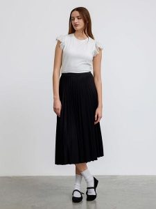 BGN Spódnica w kolorze czarnym rozmiar: 40. Czarne spódnice BGN, na imprezę, bez wzorów, maxi. Za 127,95 zł.