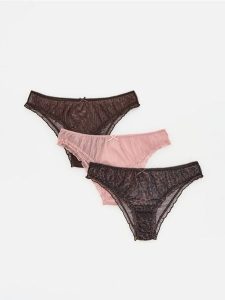 Majtki typu figi 3 pack - ciemnobrązowy. Brązowe figi Reserved, bez wzorów. Za 59,99 zł.
