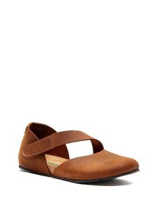 Comfortfusse Skórzane baleriny w kolorze brązowym rozmiar: 39. Brązowe balerinki Comfortfüße, bez wzorów, ze skóry, bez obcasa, bez zapięcia. Za 250,35 zł.