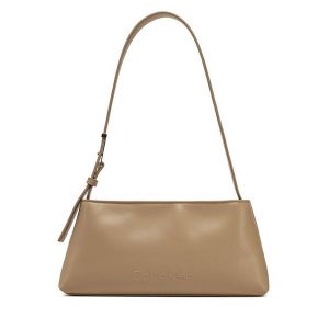 Torebka Calvin Klein. Brązowe torebki klasyczne Calvin Klein, bez wzorów, bez dodatków. Za 359,99 zł.