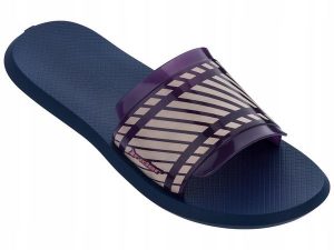 Klapki dla kobiet Rider R1 SLIDE. Niebieskie klapki Rider, bez wzorów, bez obcasa. Za 66,99 zł.