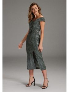 SWING Sukienka w kolorze khaki rozmiar: 42. Brązowe sukienki Swing, bez wzorów, bez kołnierzyka, bez ramiączek, maxi. Za 261,67 zł.