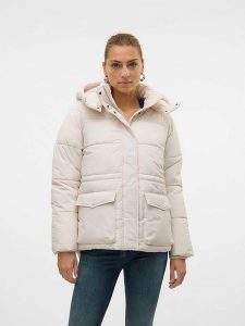 Vero Moda Kurtka zimowa w kolorze kremowym rozmiar: M. Brązowe kurtki Vero Moda, na zimę, m, bez wzorów, z puchu, bez kaptura. Za 109,52 zł.