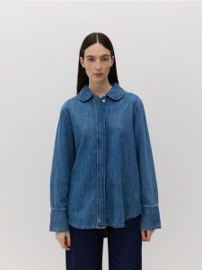 Jeansowa koszula z lyocellem - niebieski. Niebieskie koszule Reserved, l, bez wzorów, z bawełny, bez kołnierzyka, bez ramiączek. W wyprzedaży za 69,99 zł.