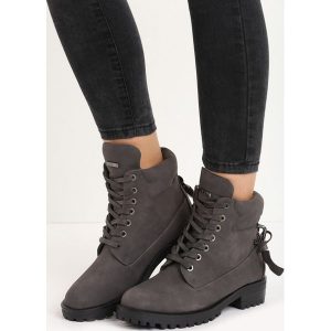 Ciemnoszare Traperki Be Brave. Buty zimowe marki Born2be. Za 79,99 zł.