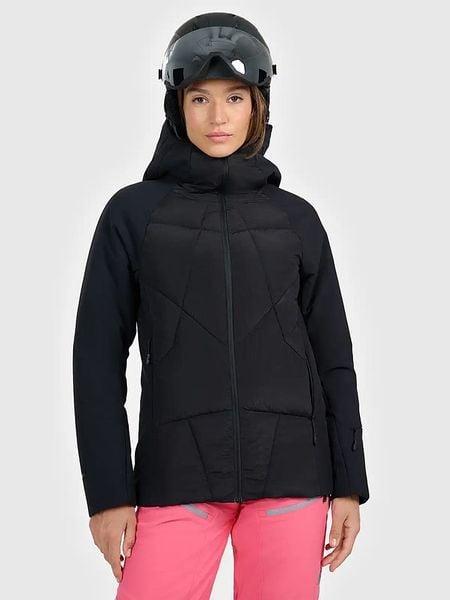 4F Kurtka narciarska w kolorze czarnym rozmiar: M. Czarne kurtki sportowe 4f, m, bez wzorów, bez kaptura, narciarskie, primaloft. Za 545,19 zł.