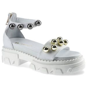 Białe Sandały Carinii Modne Skórzane Damskie Buty. Białe sandały Carinii, bez wzorów, ze skóry, bez obcasa, bez zapięcia. Za 290,00 zł.