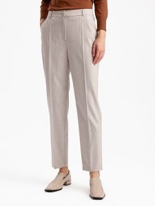 BGN Spodnie w kolorze jasnoszarym rozmiar: 40. Szare spodnie z wysokim stanem BGN, bez wzorów, z materiału, z podwyższonym stanem. Za 148,95 zł.