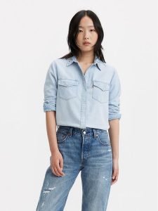 Levi's® Koszula jeansowa Essential Western 16786-0024 Niebieski Regular Fit. Niebieskie koszule s, bez wzorów, z bawełny, bez kołnierzyka, bez ramiączek. Za 429,99 zł.