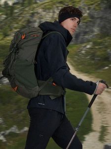 4F Plecak trekkingowy (40 L) - oliwkowy/khaki Uniwersalny. Brązowe plecaki 4f. Za 499,99 zł.