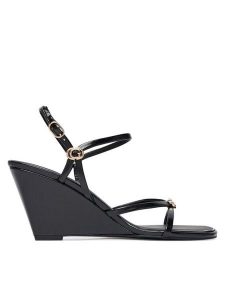Guess Sandały FLTDVV PAF04 Czarny. Czarne sandały Guess, z aplikacjami, ze skóry, bez obcasa, na koturnie, bez zapięcia. Za 494,99 zł.