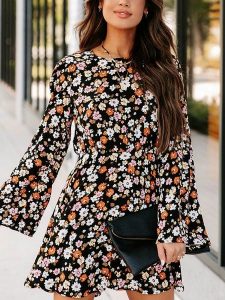 LA Angels Sukienka w kolorze czarnym rozmiar: XL. Czarne sukienki LA Angels, xl, bez wzorów, bez kołnierzyka, bez ramiączek, mini. Za 130,99 zł.