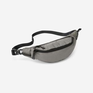 Torebka nerka ripstop 2 kieszenie. Czarne nerki i saszetki DECATHLON, bez wzorów, z materiału. Za 39,99 zł.