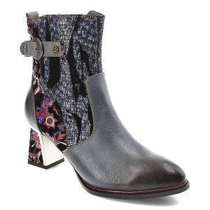 Niebieskie Botki Laura Vita Gustowne Buty Na Obcasie. Niebieskie botki LAURA VITA, z aplikacjami, ze skóry, bez obcasa, na obcasie, bez zapięcia. Za 467,99 zł.