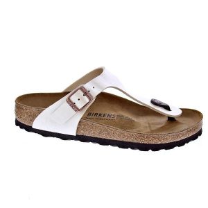 Japonki damskie Birkenstock 943871. Białe klapki Birkenstock, bez wzorów, z materiału, bez obcasa. Za 405,85 zł.