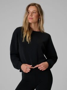 4F Bluza dresowa regular z modalem damska - czarna XS. Czarne bluzy 4f, xs, bez wzorów, z dresówki, bez kaptura. Za 169,99 zł.