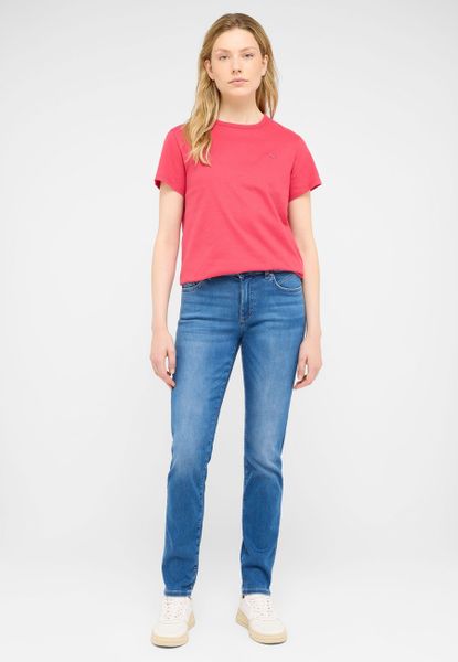 Damskie Spodnie jeansowe Mustang Style Crosby Relaxed Slim Denim Blue 1016912 5000 582. Niebieskie jeansy Mustang, bez wzorów, z denimu. Za 219,99 zł.