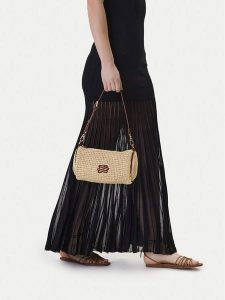 KARL LAGERFELD Torebka B1W46072 Beżowy. Brązowe torebki klasyczne KARL LAGERFELD, bez wzorów, z syntetyku, bez dodatków. Za 632,99 zł.