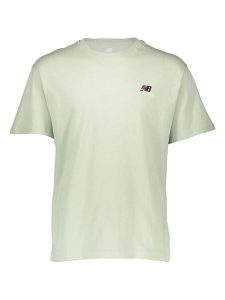 New Balance Koszulka "Uni-ssentials" w kolorze zielonym rozmiar: XS-S. Zielone bluzki New Balance, s, bez wzorów, z bawełny, bez kołnierzyka, bez ramiączek. Za 92,21 zł.