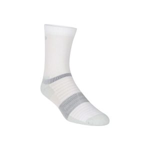 Skarpety do biegania Inov-8 Active High. Białe skarpetki Inov-8, bez wzorów. Za 68,19 zł.