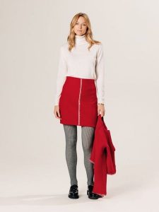 Rodier Wełniana spódnica w kolorze czerwonym rozmiar: L. Czerwone spódnice Rodier, l, z aplikacjami, z wełny, klasyczne, mini. Za 274,99 zł.