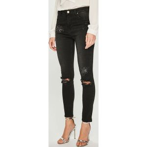 Silvian Heach - Jeansy Cleveland. Jeansy marki Silvian Heach. W wyprzedaży za 299,90 zł.