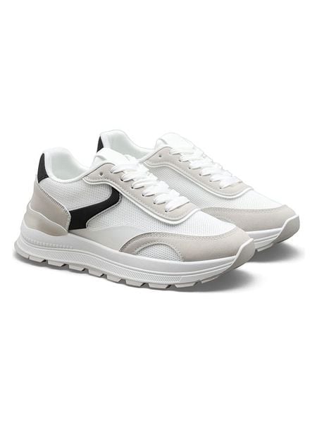 C'M Sneakersy w kolorze biało-szarym rozmiar: 36. Białe trampki C'M, bez wzorów, bez zapięcia. Za 115,51 zł.
