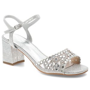 Sandały damskie S.Barskie, cholewka ze skóry ekologicznej z metalicznym wykończeniem pasek wokół kostki z regulacją, srebrne, SR61-0103. Szare sandały S.BARSKI, bez wzorów, ze skóry ekologicznej, bez obcasa, na obcasie, bez zapięcia. Za 199,00 zł.