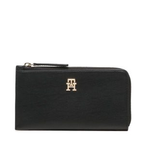 Portfel Tommy Hilfiger. Czarne portfele TOMMY HILFIGER, bez wzorów. Za 379,99 zł.